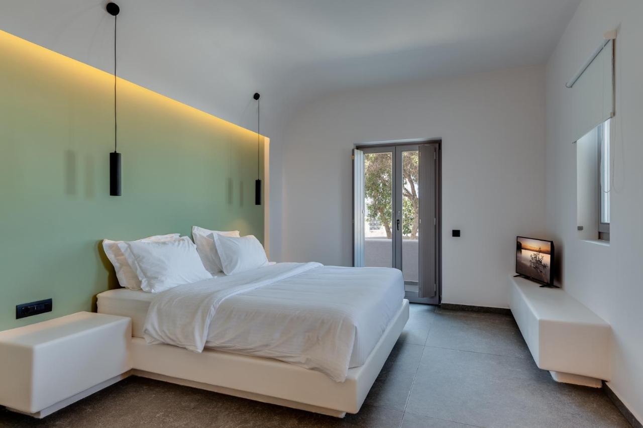 Elements Cozy Suites Pyrgos Exterior photo